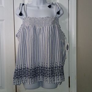 Old Navy blue white smocked sleeveless embroidered  top blouse  Sz XXL NWT